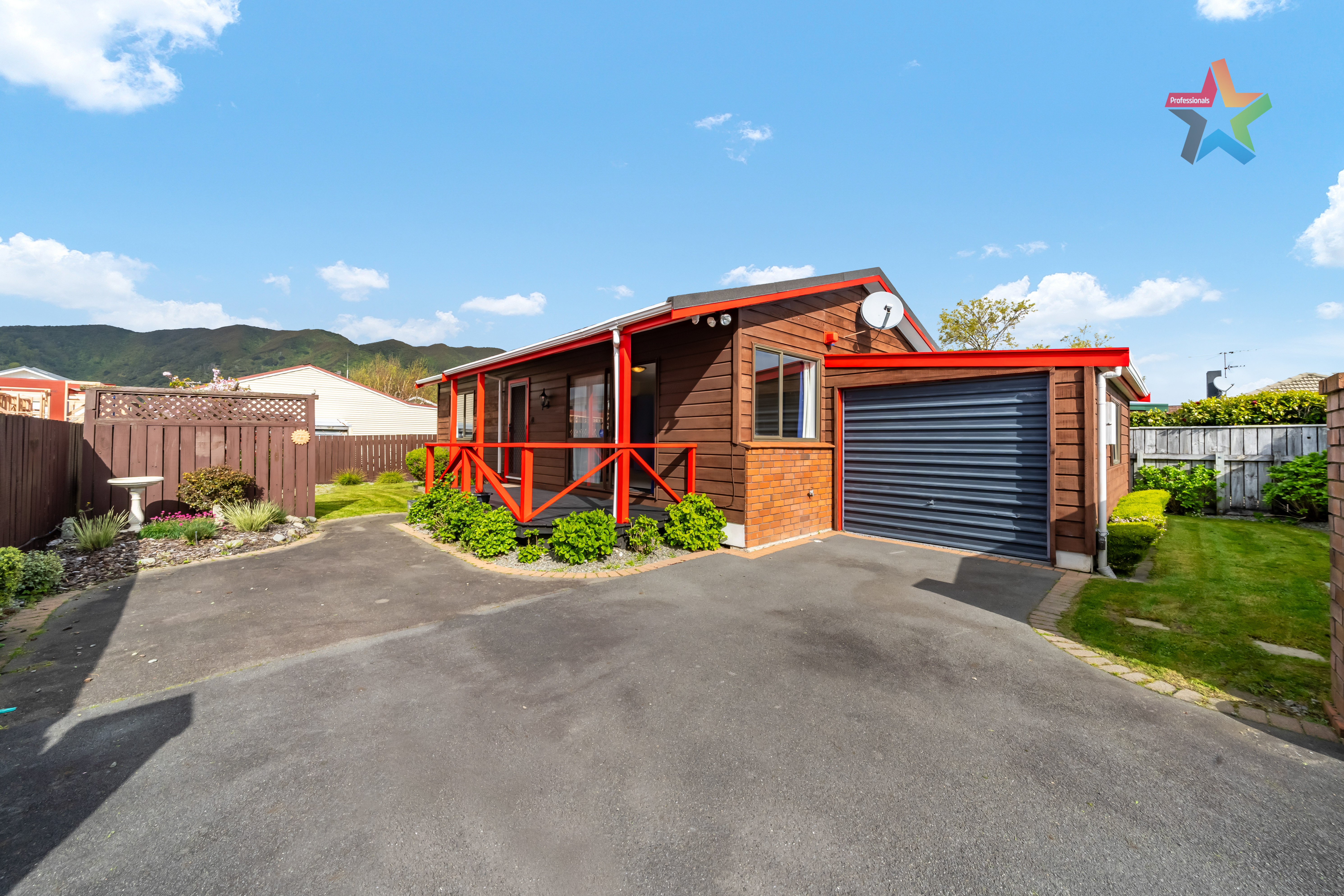 2/37 Leighton Avenue, Waiwhetu