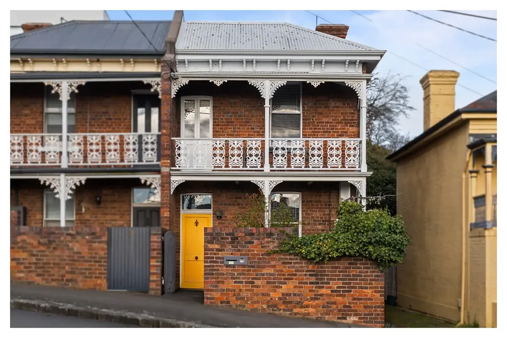 Launceston 2房  Charming Character Home with Contemporary Comforts