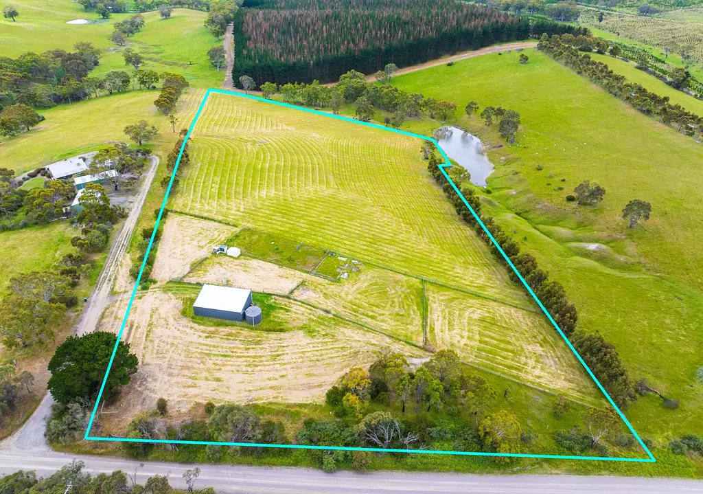 Inman Valley  A Rare Lifestyle Opportunity in the Heart of Inman Valley