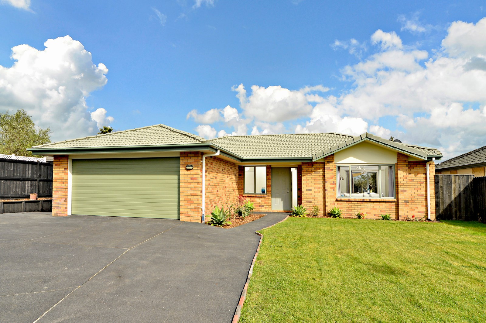 Residential  Mixed Housing Urban Zone