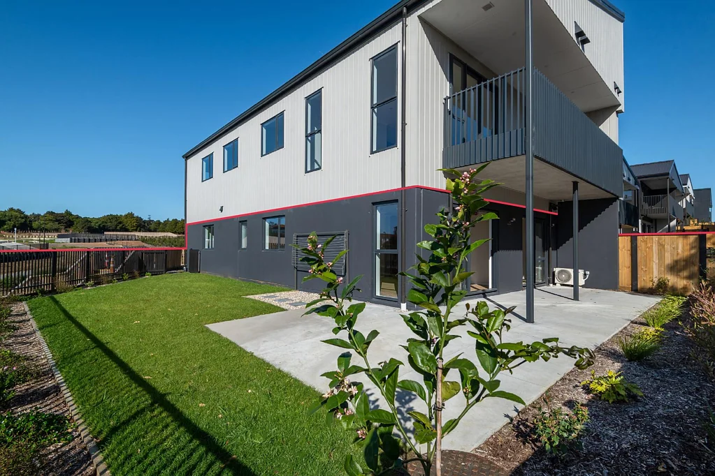 Albany 3Zimmer Only one 3 bedroom left!!!