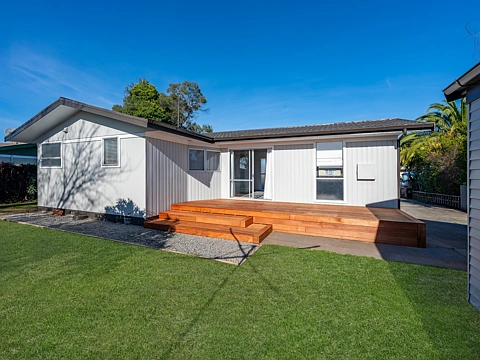 Flaxmere 3房  Immaculate family home