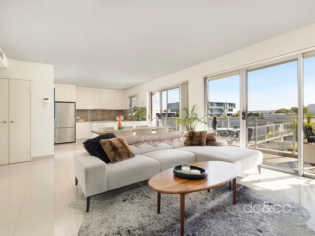 Mortlake 3ਬੈੱਡਰੂਮ Sophisticated living in an ideal locale