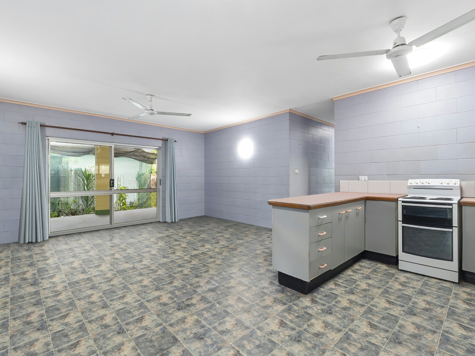 422 VARLEY ST, YORKEYS KNOB QLD 4878, 0部屋, 0バスルーム, House