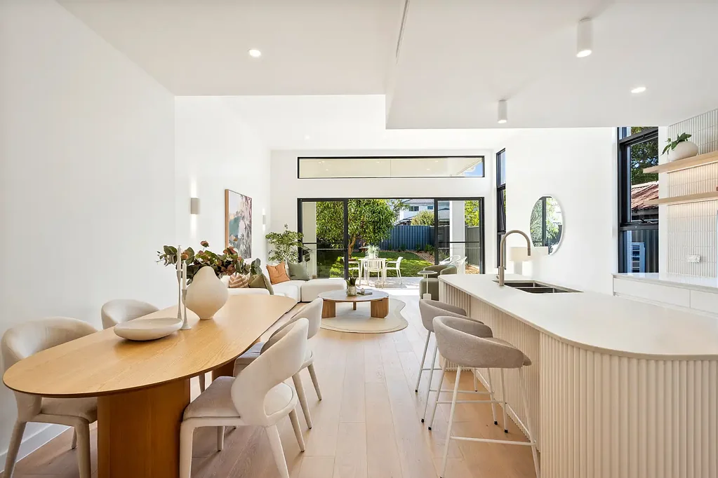 East Corrimal 4બેડરૂમ Sophisticated new family entertainer