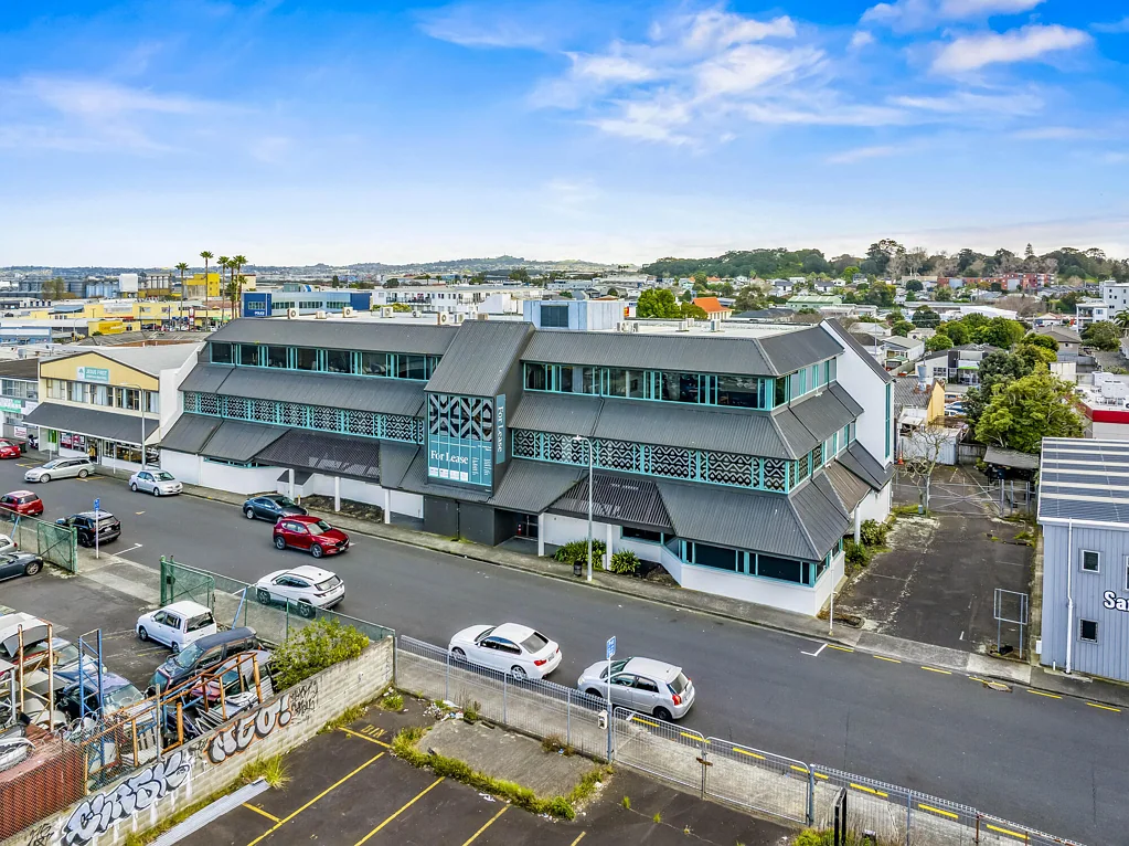 Otahuhu Occupy All or Part – 2,207sqm Versatile Facility