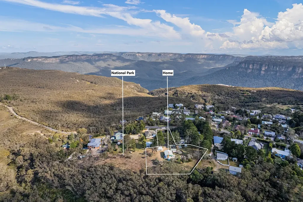 Wentworth Falls 3Habitaciones INCREDIBLE OPPORTUNITY BORDERING NATIONAL PARK!