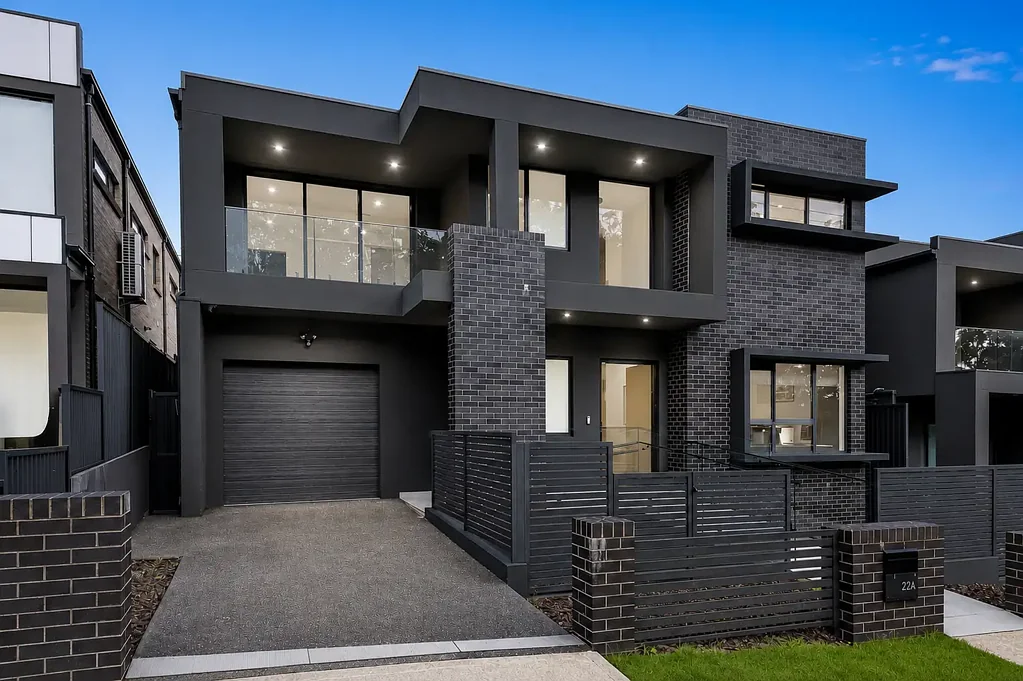 Greystanes 5 Slaapkamer Spacious Modern Free standing Home