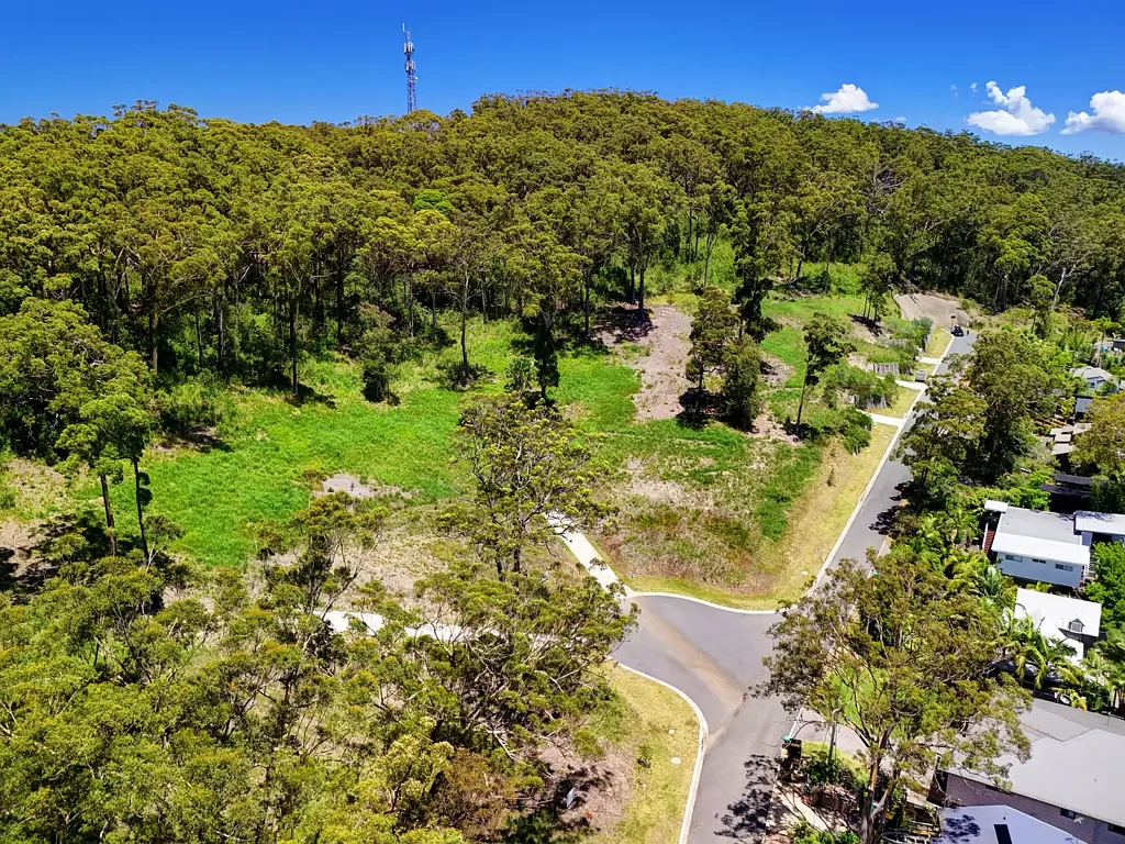 Elizabeth Beach  Elevated north facing land lots with views over Wallis Lake