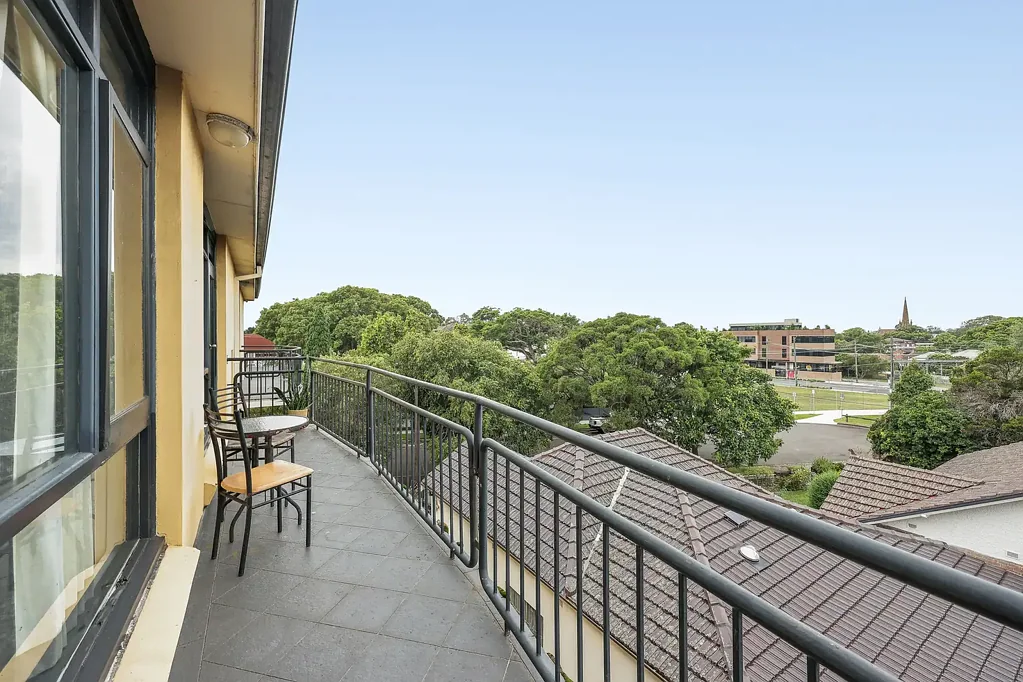 Ashfield 2ห้องนอน Sun Drenched, Two Bedroom Residence in A Quiet Setting