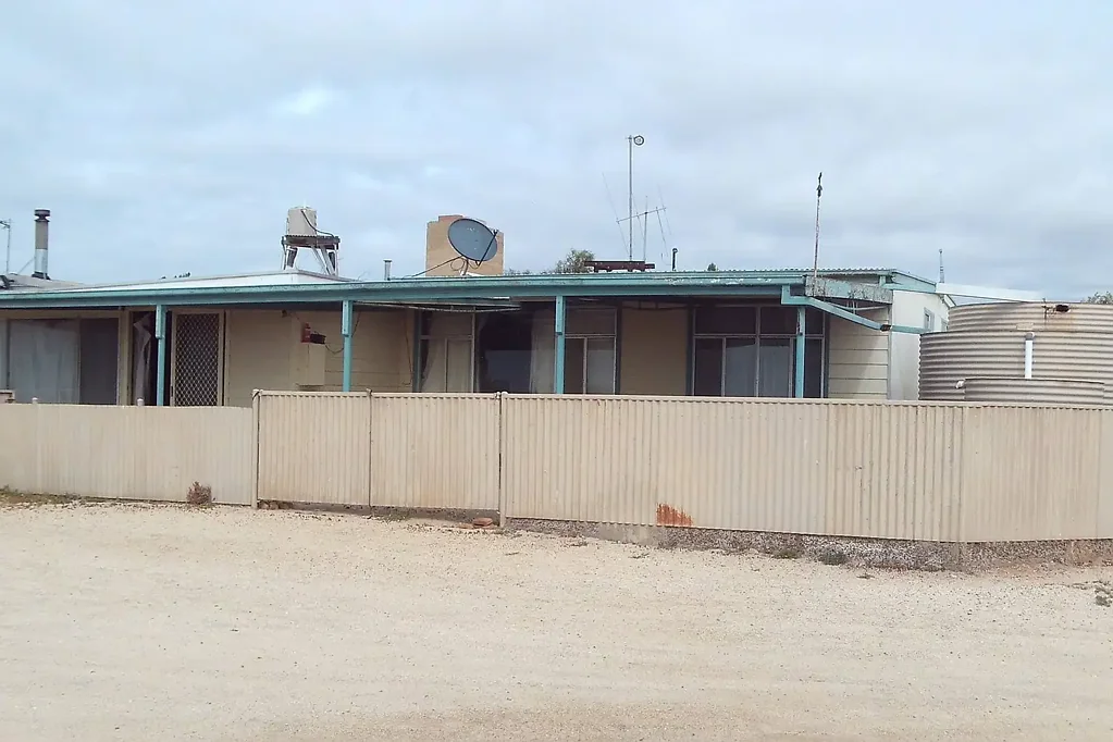 Whyalla Jenkins 3બેડરૂમ MURNINNIE BEACH - A QUIET SEASIDE HIDEAWAY APPROX. 36KM SOUTH WEST OF WHYALLA