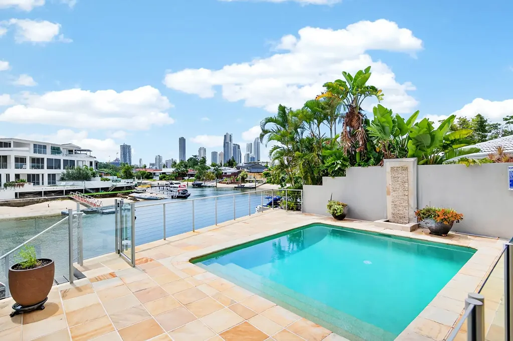 4/10 Pisa Court, Surfers Paradise, QLD 4217