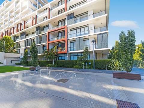 Ryde 1 Bedroom Massive 85sqm and Luxurious Waterfront Apartment at a Convenient Location in a Resort Lifestyle Setting
