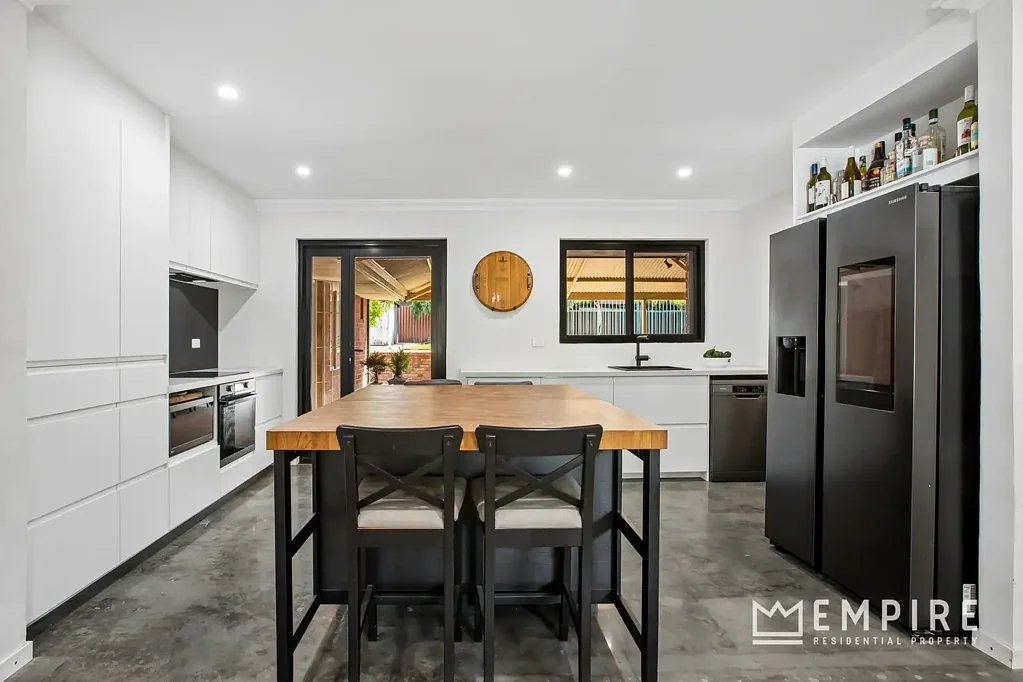 6 Varna Place, Coolbellup, WA 6163