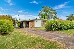 17 CLIFTON CRESCENT, Pinjarra