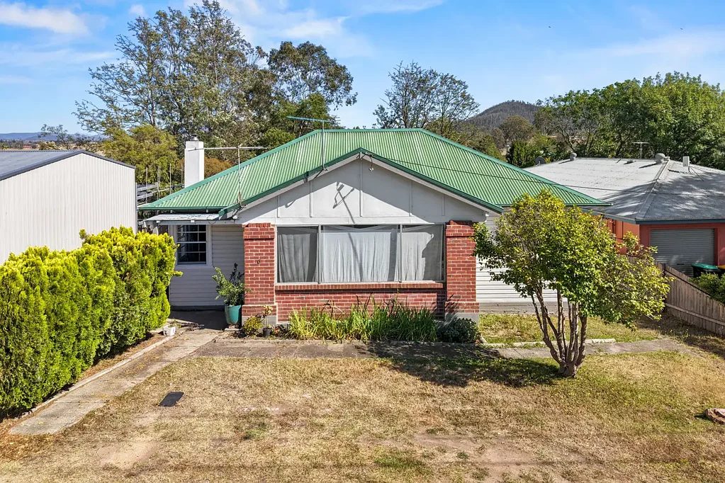 6 Bank Street, Cobargo, NSW 2550