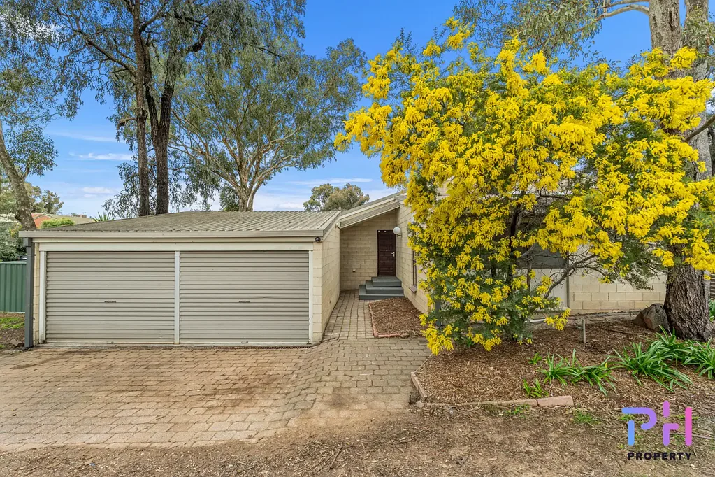 Kangaroo Flat 5房  A Mid-Century Architectural Classic Ready for Its Next Chapter