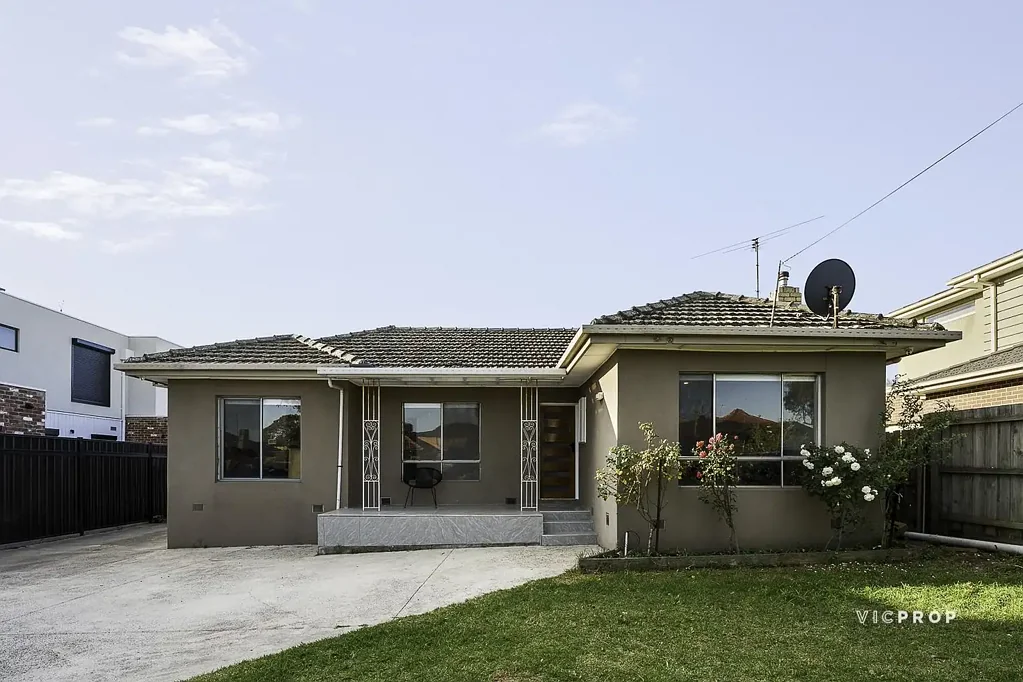 Fawkner 3ห้องนอน Impressive Starter Home with Convenience Covered