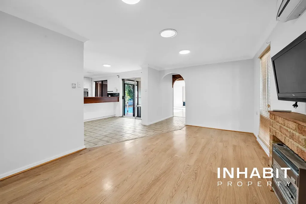 Warwick 4غرفة نوم Spacious Family Living with Pool on a Huge 730sqm Block