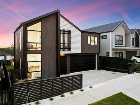 Flat Bush 7房 CCC认证，坐揽Whitford Valley旖旎风光，带宽阔露台，​错过再无！ Expansive Decking & Scenic Views - Be Quick!