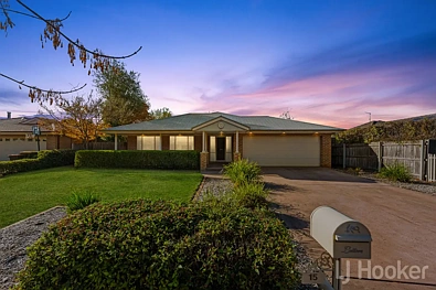 Bungendore 4房  MODERN FAMILY LIVING -THE PERFECT COUNTRY LIFESTYLE