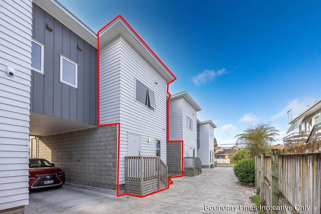 Hamilton East 3房  Cash In On University Zone.
