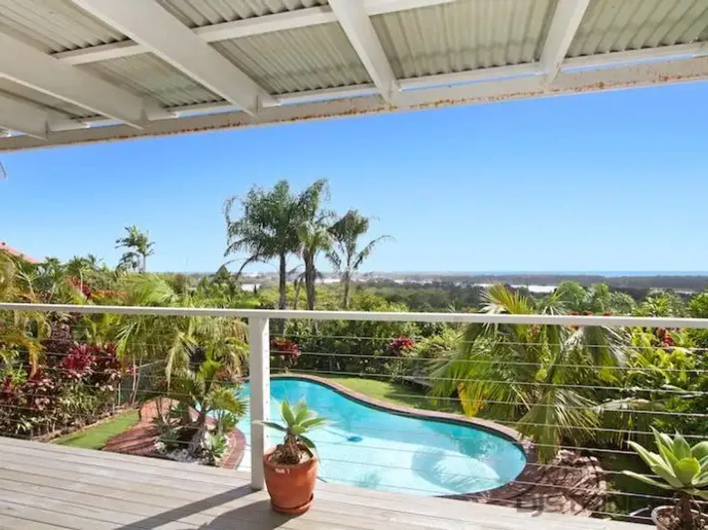 SUBSTANTIAL FAMILY HOME