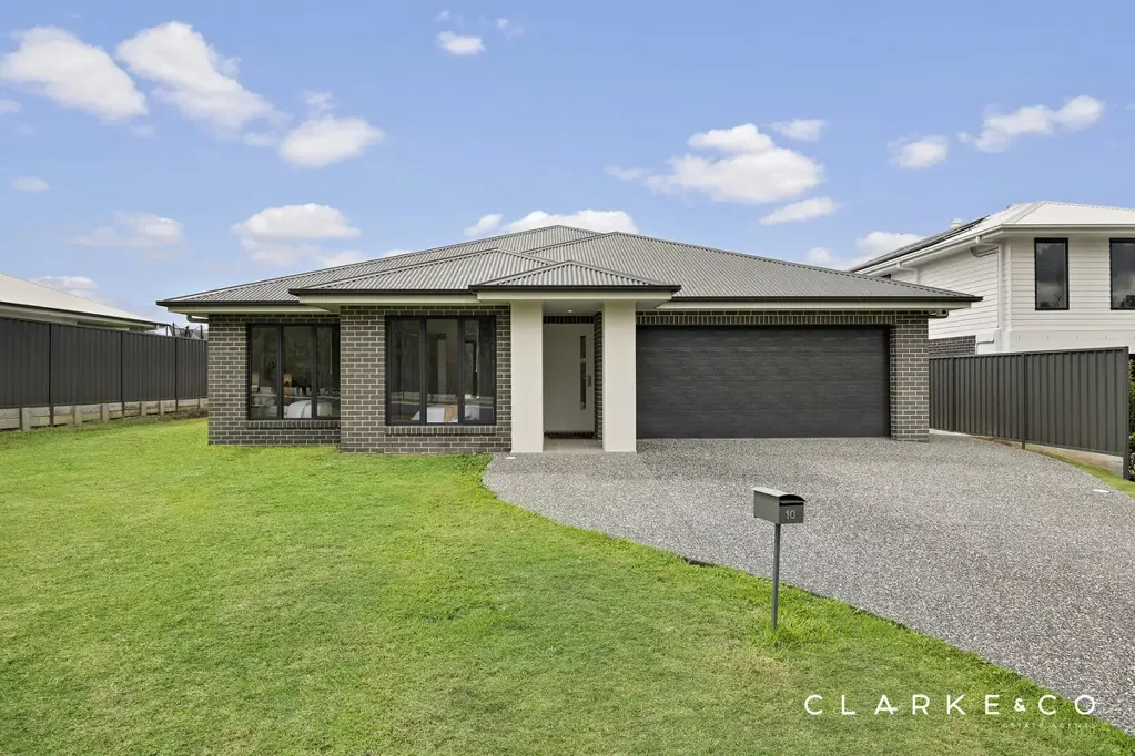 Cliftleigh 4ห้องนอน MODERN FAMILY LIVING WITH PREMIUM INCLUSIONS THROUGHOUT!