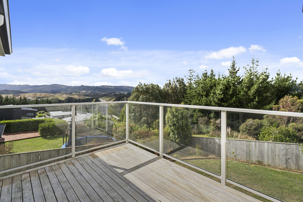 156 Endeavour Drive, Whitby, Porirua, 3 Schlafzimmer, 0 Badezimmer, House