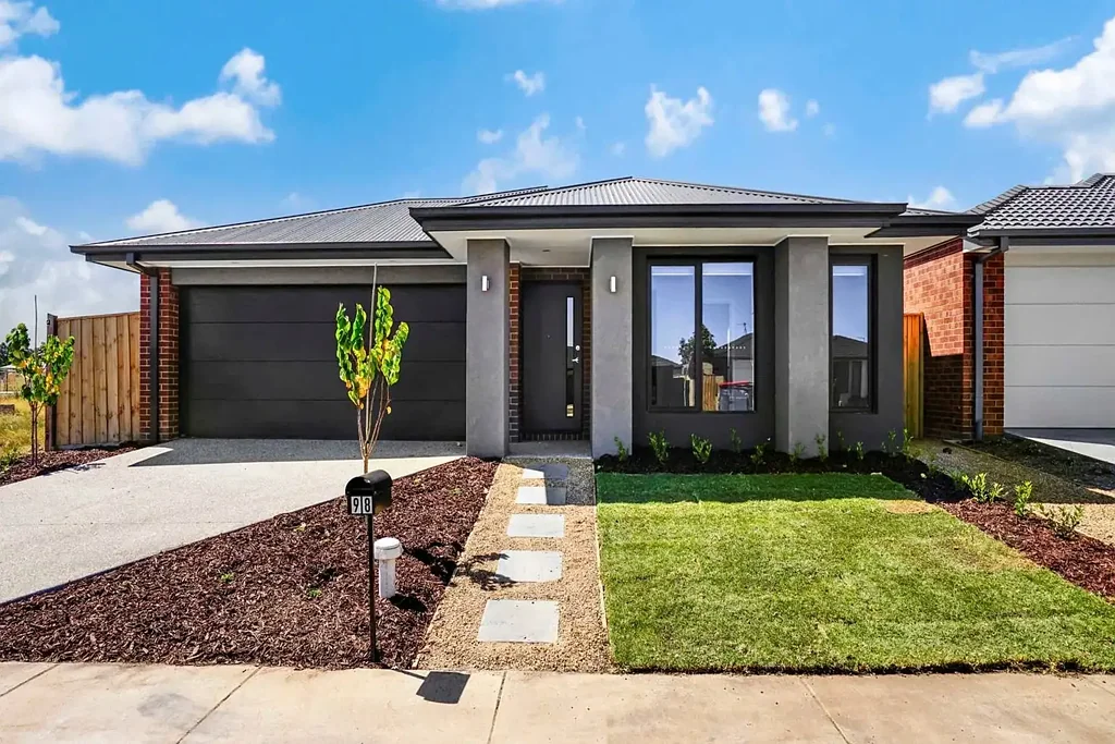 Nearly Brand New Four-Bedroom House for lease in Winter Valley