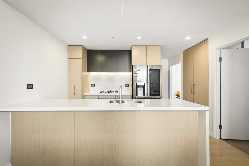 Tallawong 2 Slaapkamer Near New Ultramodern & Sun-Drenched apartment in Prime Location, just above Tallawong Village & Tallawong Metro Station!