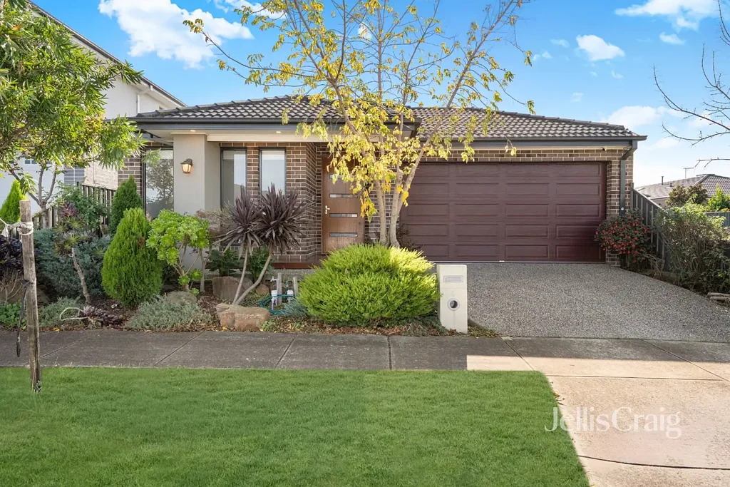 Stylish Family Living with Space & Comfort