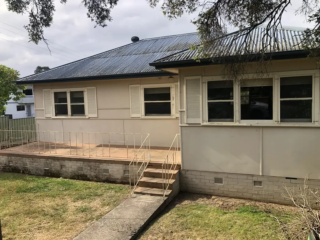 THREE BEDROOM IN BEGA
