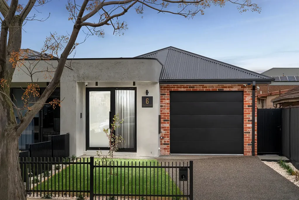 Airport West 4 Bedroom Beauty, Brilliance, Style and Substance