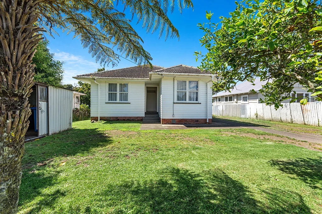 62 Waipani Road, Te Atatu Peninsula, Waitakere City, Auckland
