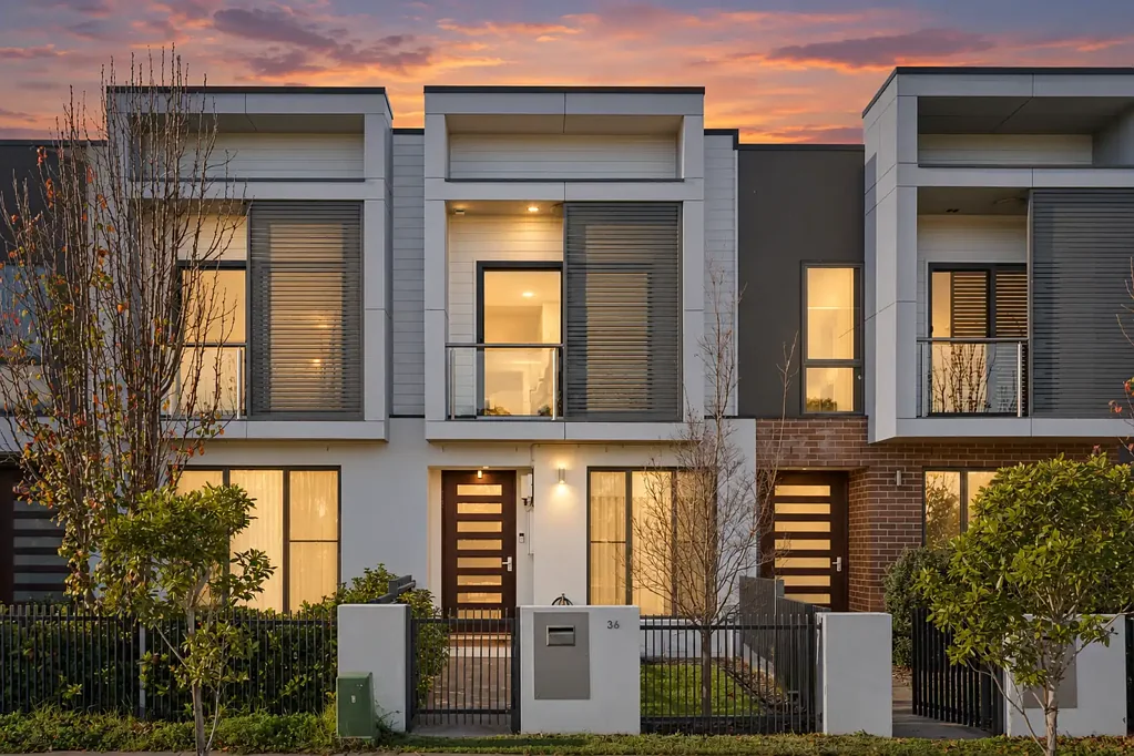 Leppington 2બેડરૂમ Contemporary Two Bedroom Townhouse with Stylish Finishes