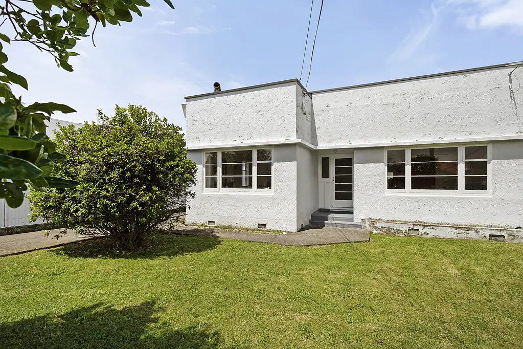 Waiwhetu 2chambre Potential Plus!