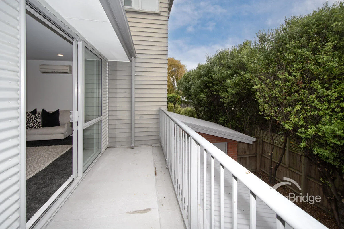 172d Edgeware Road, Edgeware, Christchurch, 3 침실, 2 욕실, Townhouse