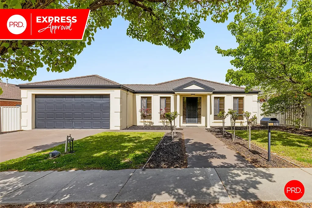 Quality Family Home with Shed & Side Access