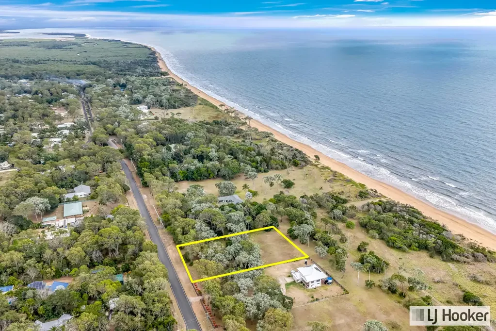 Moore Park Beach UNRIVALLED 1 ACRE OCEANFRONT OPPORTUNITY - WITH GLIMPSE TO WATER