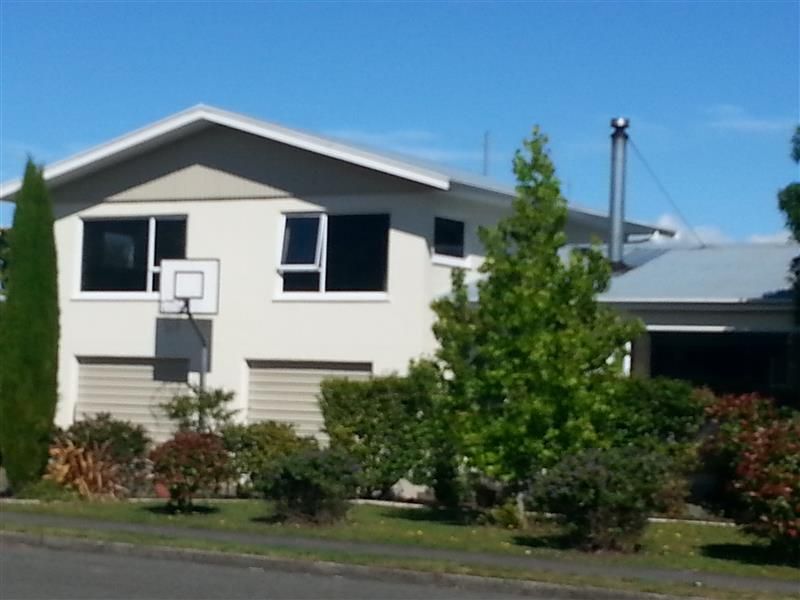 17 Ferguson Street, Newtown, Wellington, 4 Kuwarto, 0 Banyo