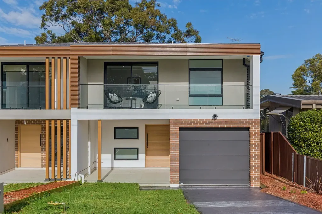 Padstow Heights 4Moenga Brand New Modern Home with Leafy Outlook