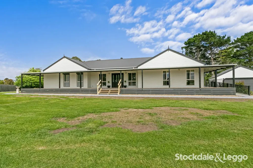 21 Palm Grove, Morwell, VIC 3840