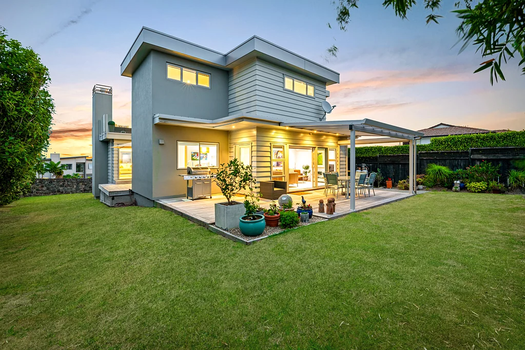 12 Rangitoto Terrace, Milford, North Shore City, Auckland