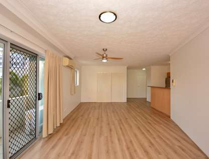 19/52-58 Queen Street, Southport, QLD 4215, 2 Bedrooms, 2 Bathrooms, Apartment