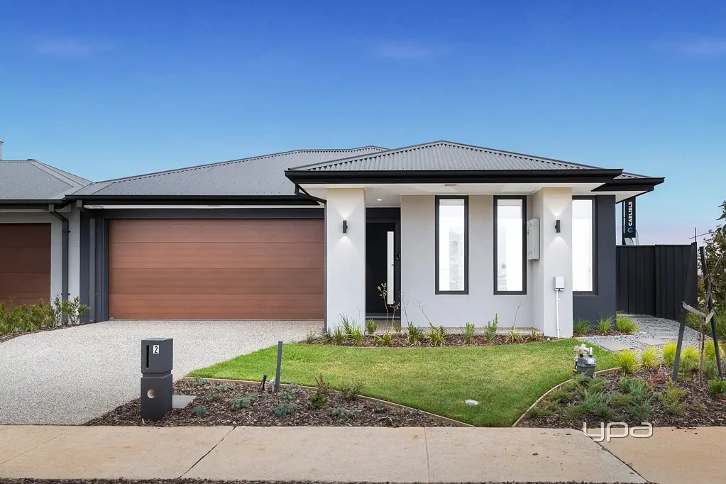 Aintree 3Zimmer Brand New, Stylish & Hazelwood Park-Facing - The Ultimate Woodlea Opportunity