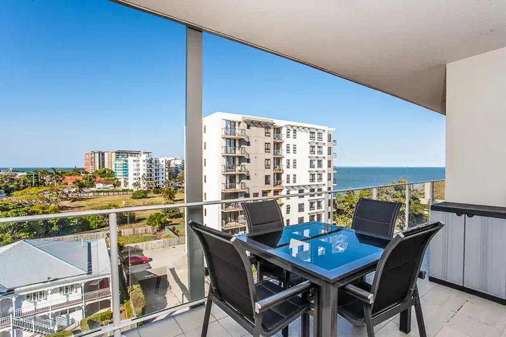 Redcliffe 2Moenga STUNNING EXECUTIVE RESIDENCE - BEACHSIDE LIVING!