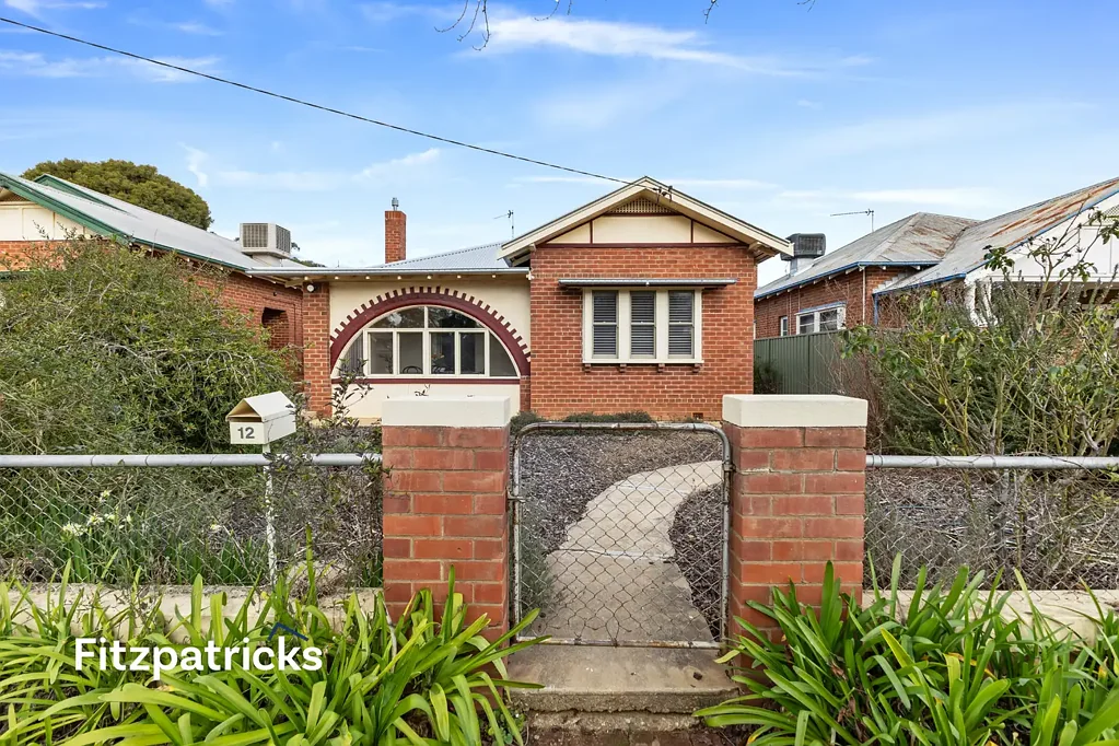 12 Darlow Street, Wagga Wagga, NSW 2650