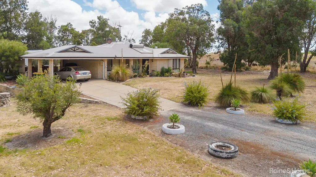 33 Thomas Street, Pinjarra, WA 6208