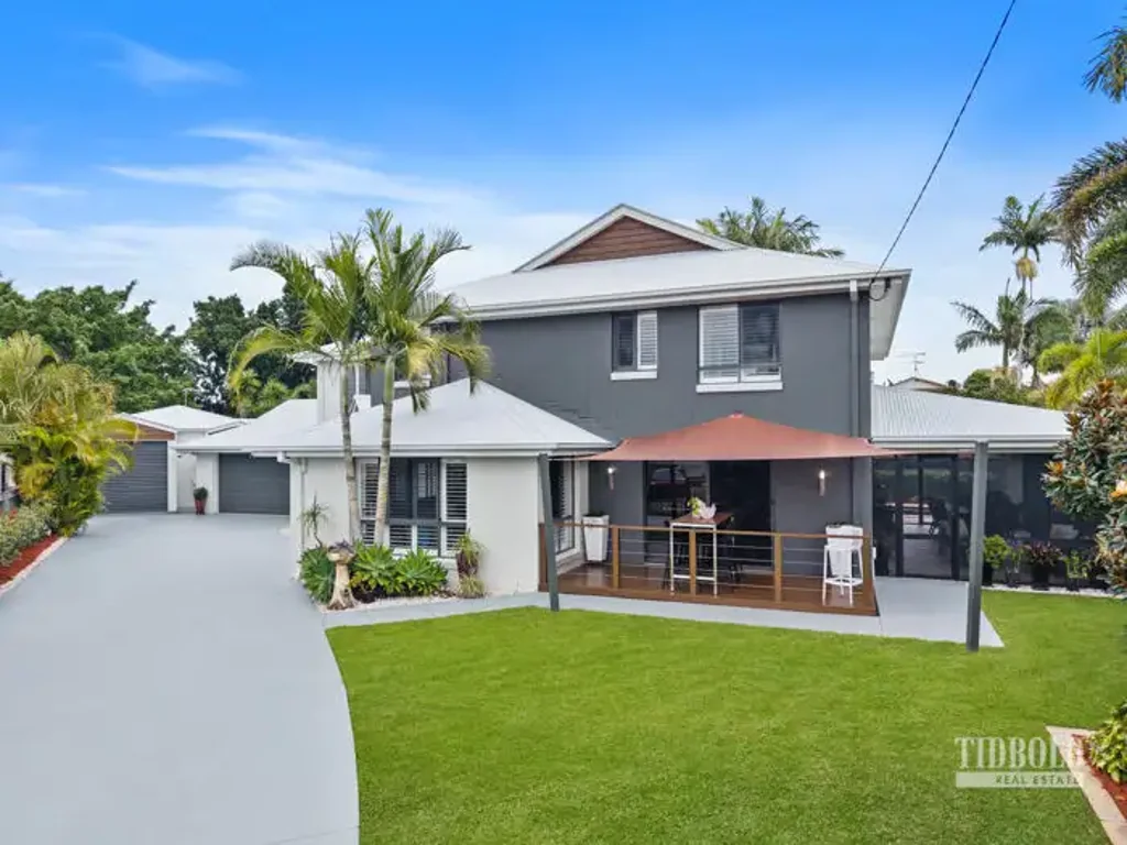 Redland Bay 5ห้องนอน The Ultimate Family Sanctuary - Space, Style, Water Views & Endless Possibilities.
